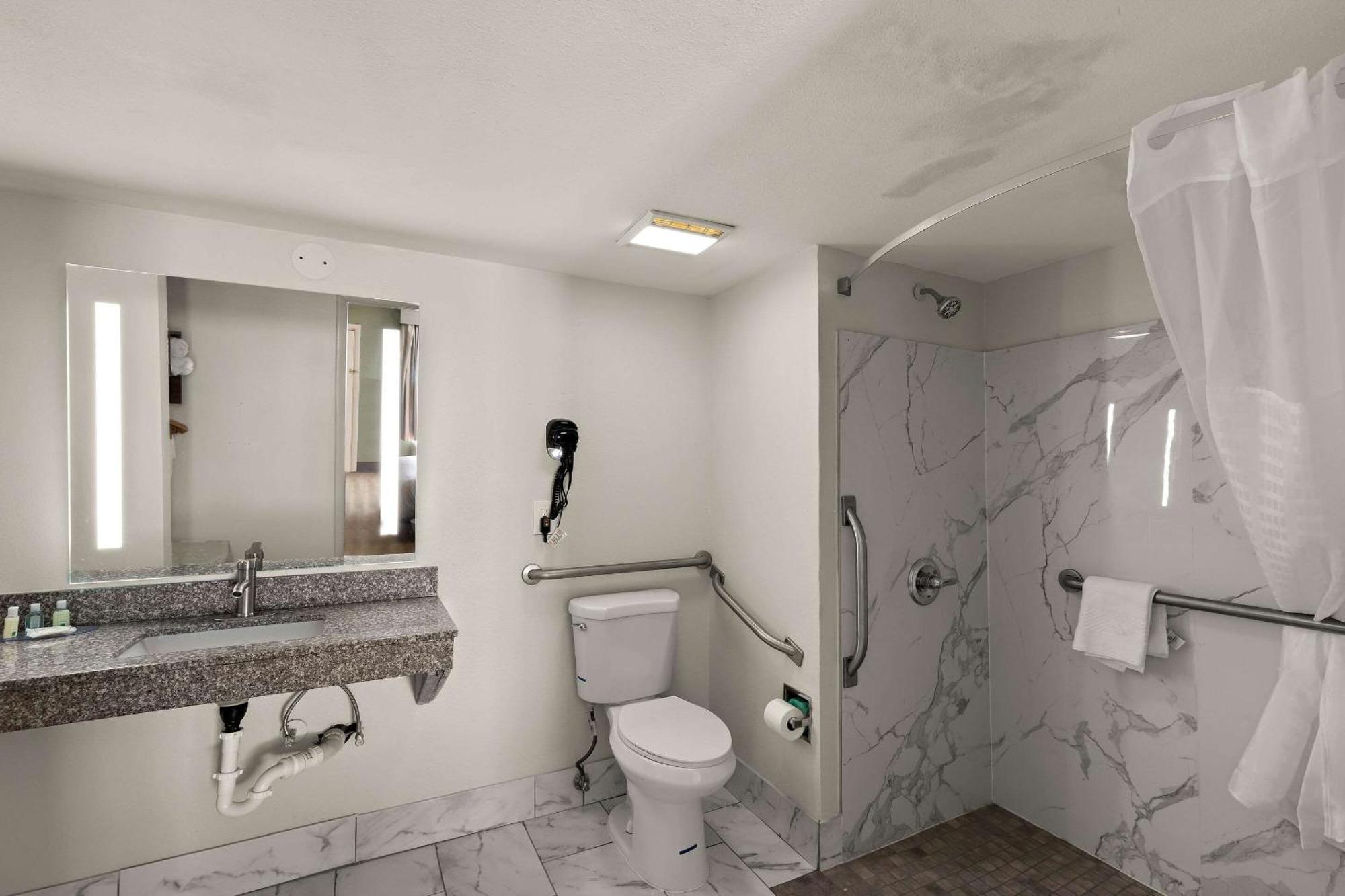 Quality Inn مونرو المظهر الخارجي الصورة